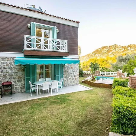 Familia Selimiye Daily Weekly Vila *
