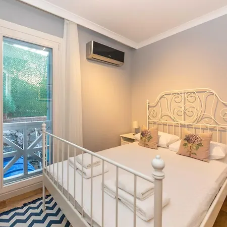 Familia Selimiye Daily Weekly