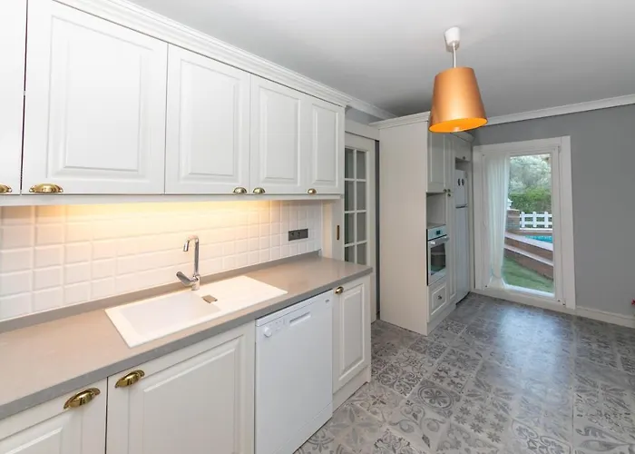 Вилла Familia Selimiye Daily Weekly *