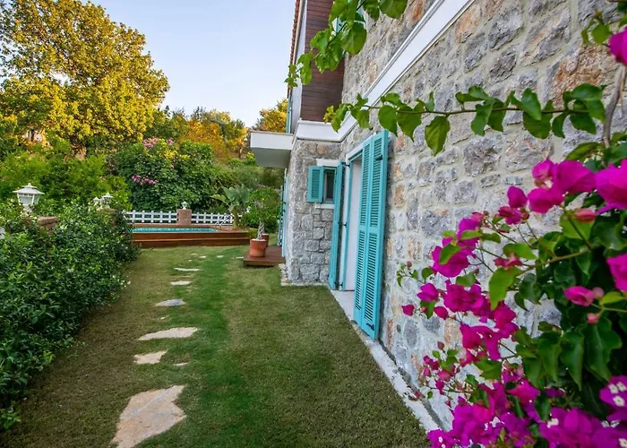 Familia Selimiye Daily Weekly